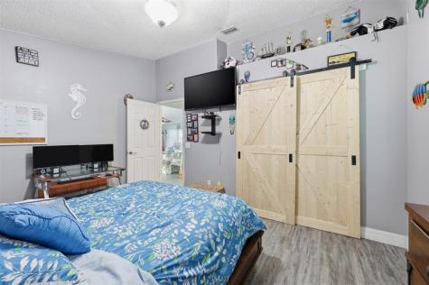 320 SW Majestic Terrace Port St Lucie FL 34984