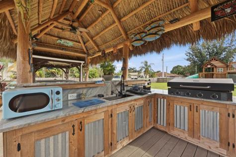 320 SW Majestic Terrace Port St Lucie FL 34984