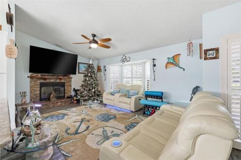 320 SW Majestic Terrace Port St Lucie FL 34984