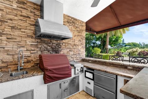 2455 Hampton Bridge Delray Beach FL 33445