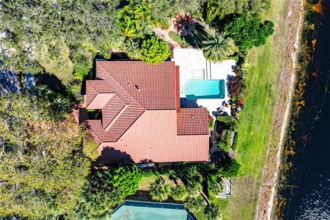 2455 Hampton Bridge Delray Beach FL 33445