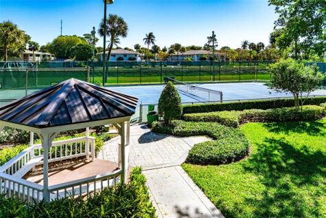 2455 Hampton Bridge Delray Beach FL 33445