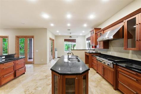 5889 NW 66th Avenue Parkland FL 33067