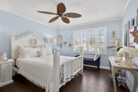 12 Wyndham Lane Palm Beach Gardens FL 33418