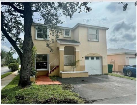 4241 SW 72nd Terrace Davie FL 33314