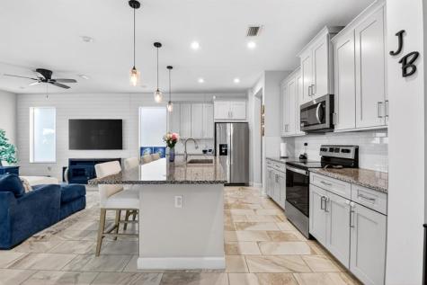 6613 Pointe Of Woods Drive West Palm Beach FL 33413