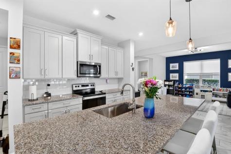 6613 Pointe Of Woods Drive West Palm Beach FL 33413
