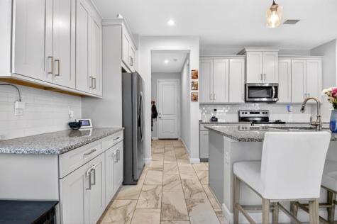 6613 Pointe Of Woods Drive West Palm Beach FL 33413