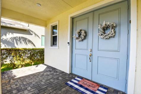 6613 Pointe Of Woods Drive West Palm Beach FL 33413