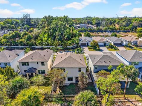 6613 Pointe Of Woods Drive West Palm Beach FL 33413
