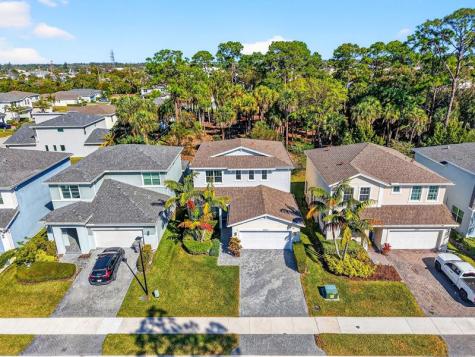6613 Pointe Of Woods Drive West Palm Beach FL 33413