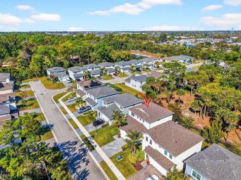 6613 Pointe Of Woods Drive West Palm Beach FL 33413