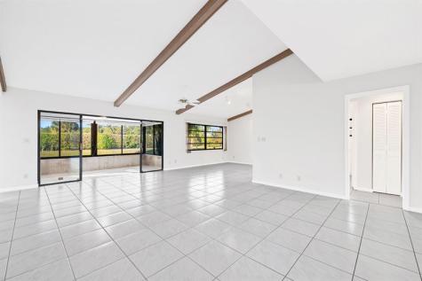 6053 Petaluma Drive Boca Raton FL 33433