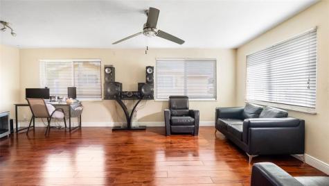 2711 NW 24th Court Fort Lauderdale FL 33311