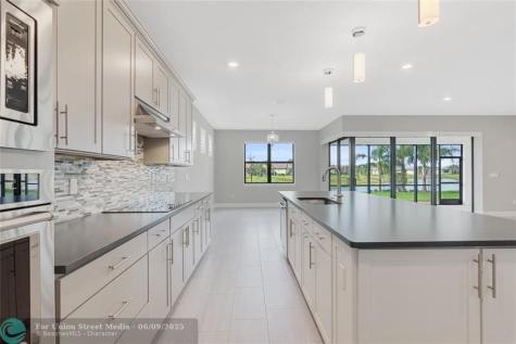 4088 Basket Oak Circle Vero Beach FL 32967