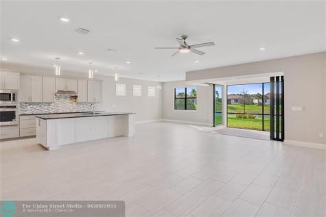 4088 Basket Oak Circle Vero Beach FL 32967