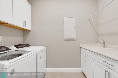 4088 Basket Oak Circle Vero Beach FL 32967