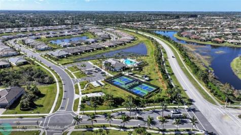 4088 Basket Oak Circle Vero Beach FL 32967