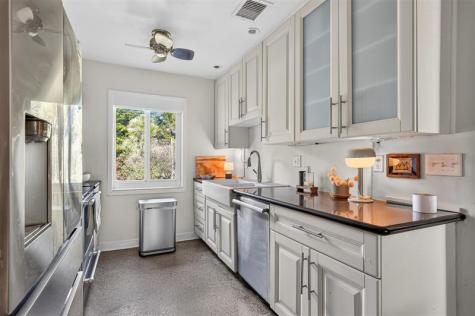 780 NW 33rd Street Oakland Park FL 33309