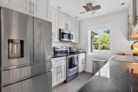 780 NW 33rd Street Oakland Park FL 33309