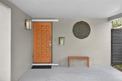 780 NW 33rd Street Oakland Park FL 33309