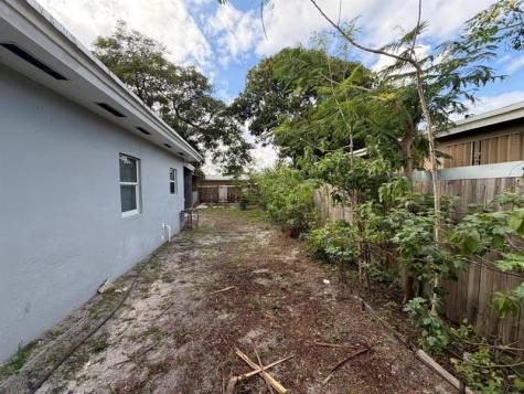 405 NW 18th Avenue Fort Lauderdale FL 33311