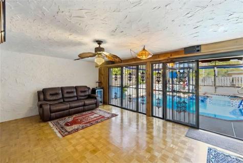 707 N 46th Avenue Hollywood FL 33021