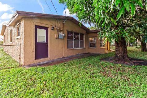 820 NW 38th Avenue Lauderhill FL 33311