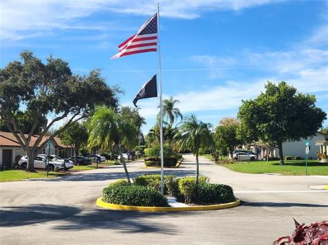 1572 SW 23rd Terrace Deerfield Beach FL 33442
