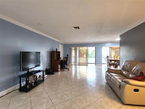 1572 SW 23rd Terrace Deerfield Beach FL 33442