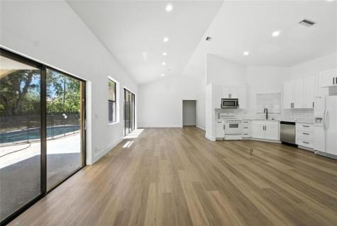 5172 NW 53rd Avenue Coconut Creek FL 33073