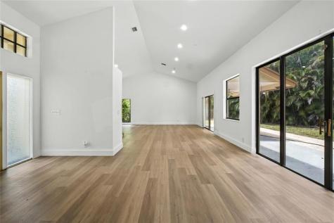 5172 NW 53rd Avenue Coconut Creek FL 33073