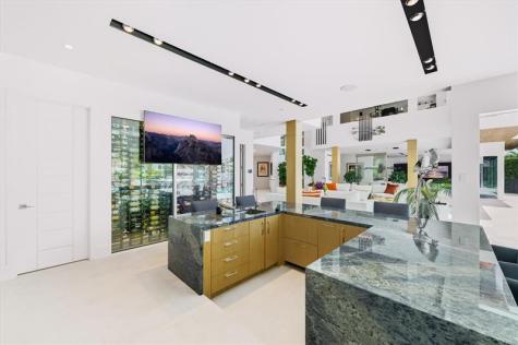 14 N Isla Bahia Drive Fort Lauderdale FL 33316