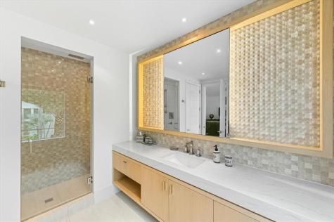 14 N Isla Bahia Drive Fort Lauderdale FL 33316