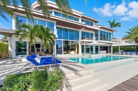 14 N Isla Bahia Drive Fort Lauderdale FL 33316