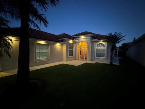 2752 Irma Lake Drive West Palm Beach FL 33411