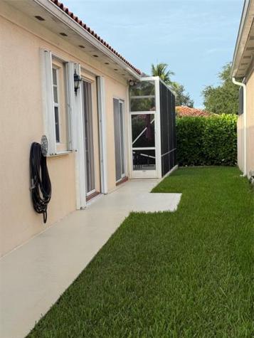 2752 Irma Lake Drive West Palm Beach FL 33411