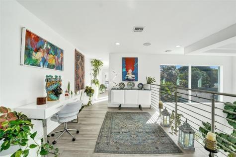 2502 NE 6th Avenue Wilton Manors FL 33305