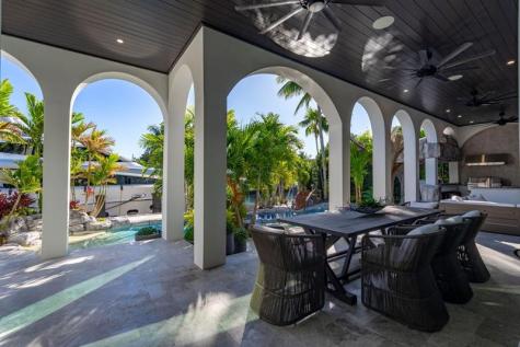 2457 NE 26th Street Lighthouse Point FL 33064