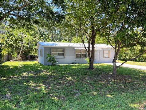6184 SE Orange Blossom Trail Hobe Sound FL 33455