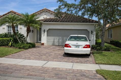 6188 Dorchester Way Vero Beach FL 32966