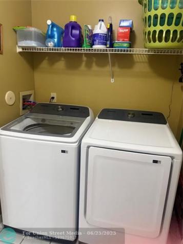 7081 Woodmont Way Tamarac FL 33321