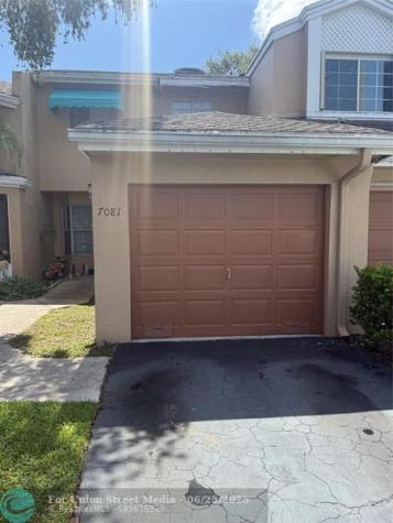 7081 Woodmont Way Tamarac FL 33321