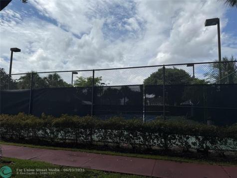 7081 Woodmont Way Tamarac FL 33321