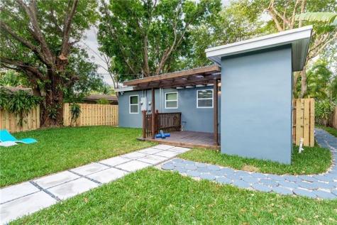 628 SW 14th Terrace Fort Lauderdale FL 33312