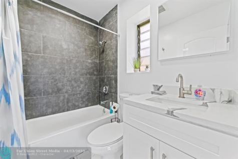 1215 NE 200th Street Miami FL 33179