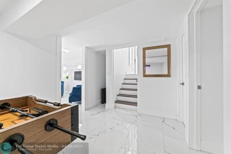 1215 NE 200th Street Miami FL 33179