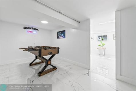 1215 NE 200th Street Miami FL 33179