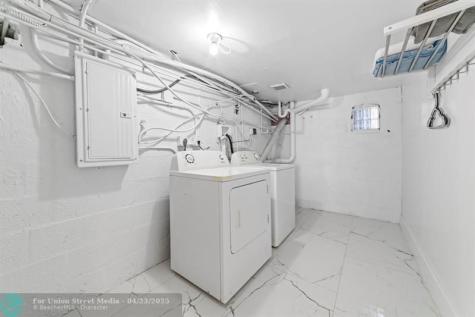 1215 NE 200th Street Miami FL 33179
