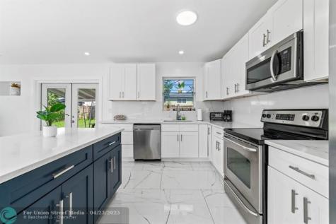 1215 NE 200th Street Miami FL 33179